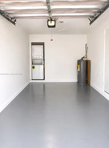 3 bed, 3.0 bath, $3,400 — Photo 3