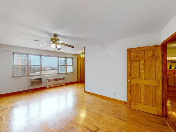 448 Neptune Ave APT 15N, Brooklyn, NY 11224
