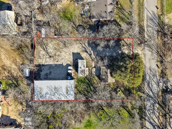 11219 Eastham Dr, Balch Springs, TX 75180