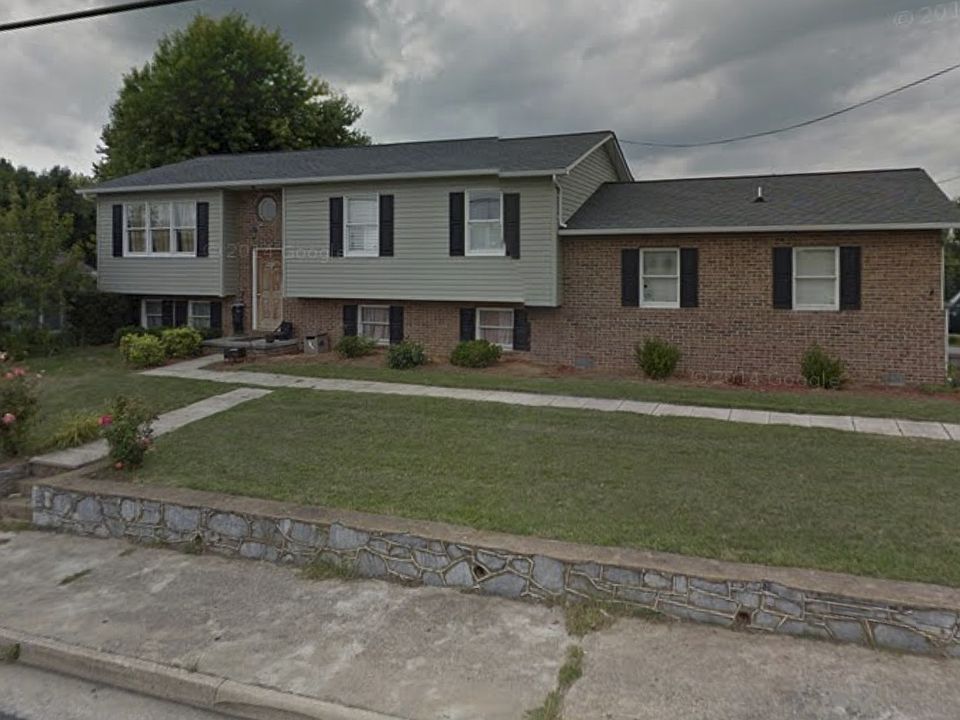 5455 Main St, Stephens City, VA 22655 Zillow