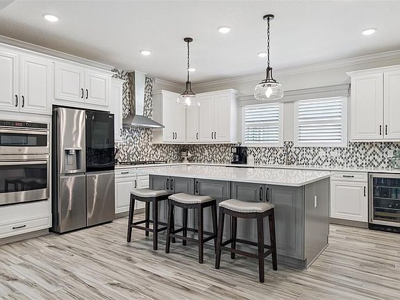 3rd image of 2648 Mariotta Rdg