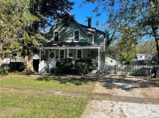 42 Locust Ave, Hampton, VA 23661