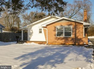 105 S Buckmarsh St, Berryville, VA 22611