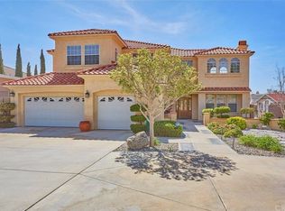 16757 Menahka Rd, Apple Valley, CA 92307