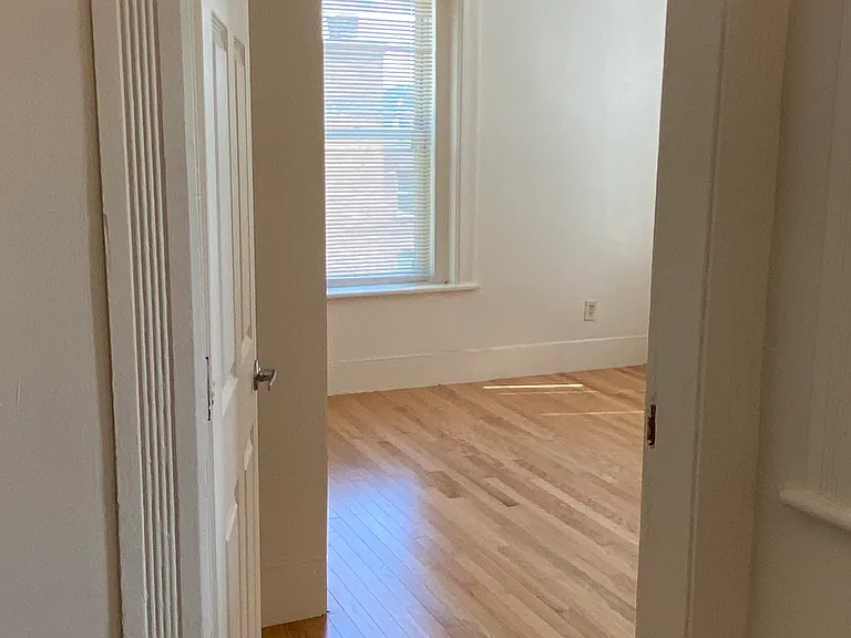 24 Eden St #4 — Photo 15