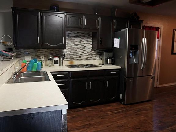 5th image of 2824 Linden Ln