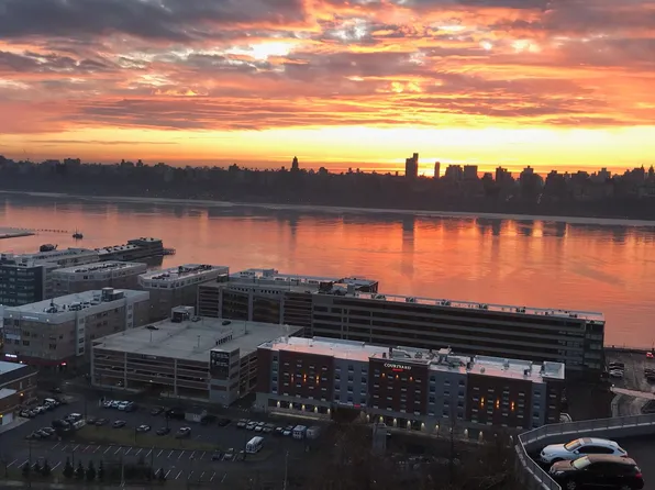 8800 Boulevard E, North Bergen, NJ 07047