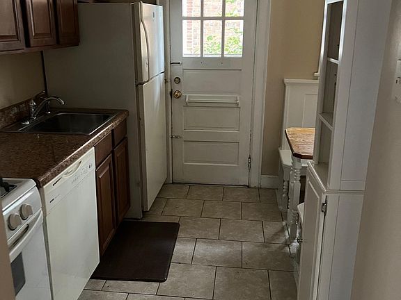 4th image of 830 Westover Ave APT 2