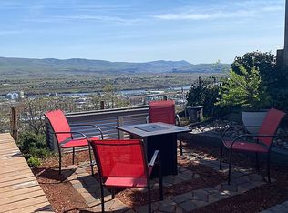 1325 Hermits Way, The Dalles, OR 97058