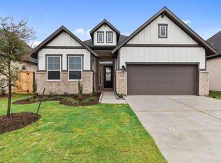 15027 Mission Ave, Mont Belvieu, TX 77523