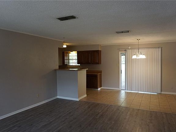 5th image of 1116 McGrede Dr