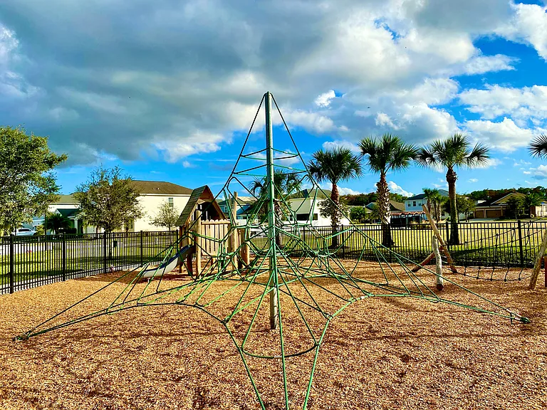 4624 Fairy Tale Cir — Photo 19