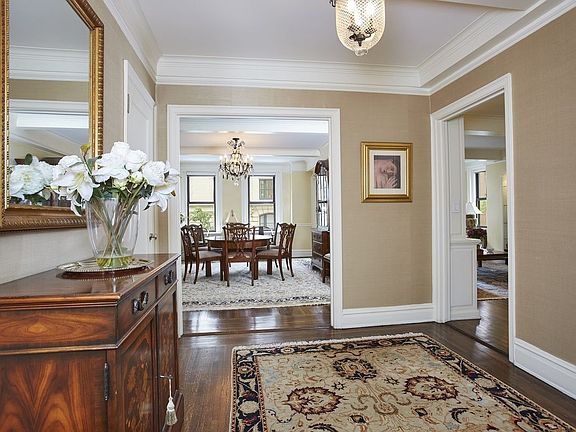 5th image of 21 E 90th St #3B