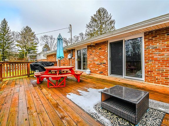 4th image of 2085 Regent Park Dr