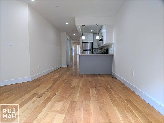 3rd image of 25 Fayette St #B1