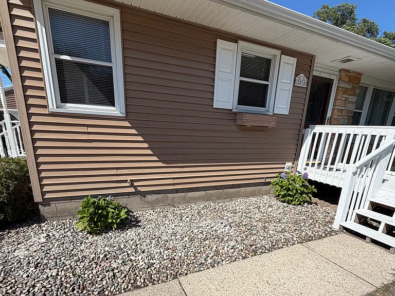 2074 W Norton Ave — Photo 17