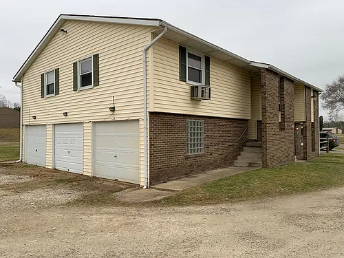 790 Garberdale Sq NE Photo 1