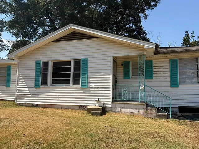 117 South Pecan Street - 1 — Photo 1