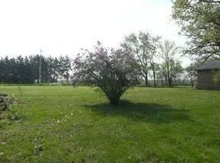 43W730 Oakleaf Dr, Elburn, IL 60119