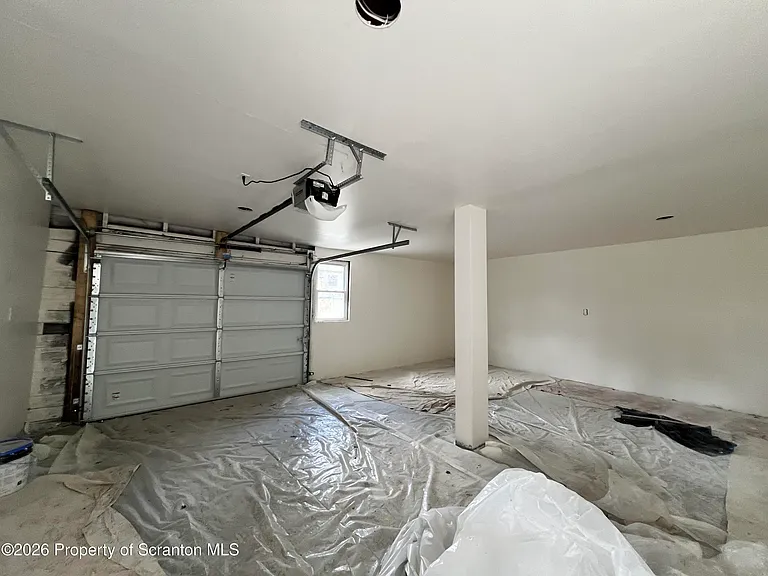207 Midway Ave — Photo 17