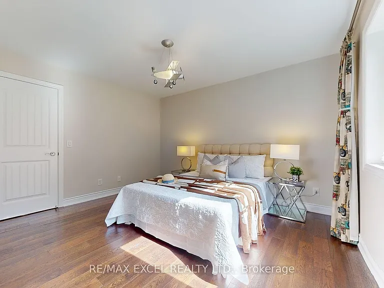 215 Coons Rd — Photo 32