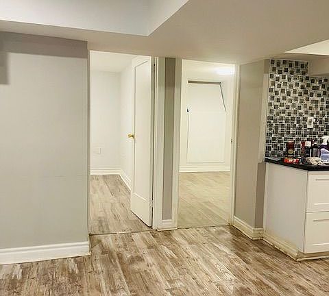 5th image of 64 Fairside Ave #Basement
