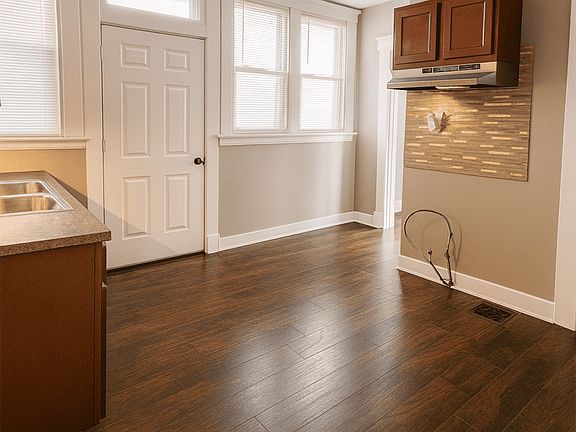 2nd image of 2306 Norwood Ave
