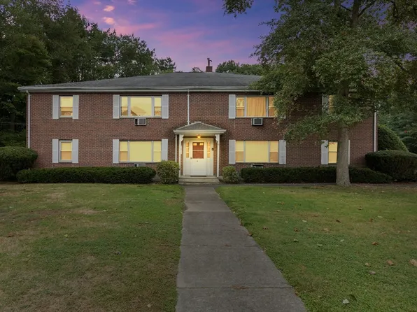 56 Mary Ln APT 8, Bridgewater, MA 02324