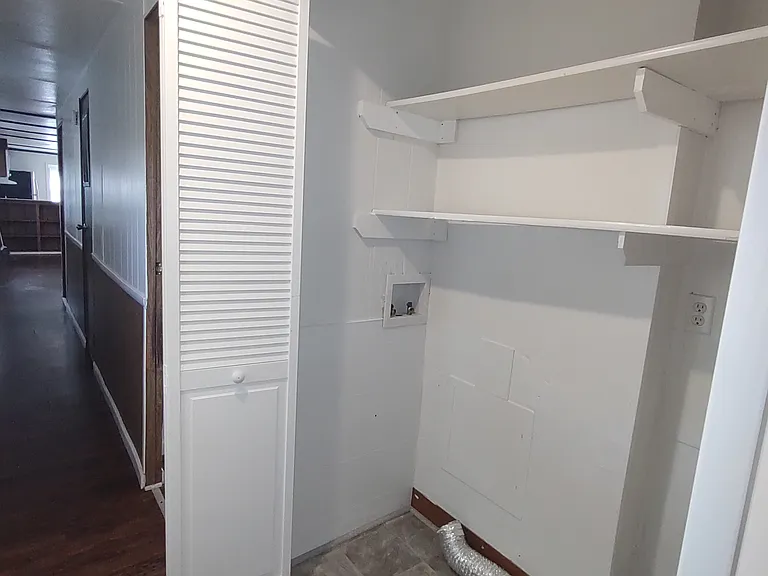 8675 Doris St — Photo 32
