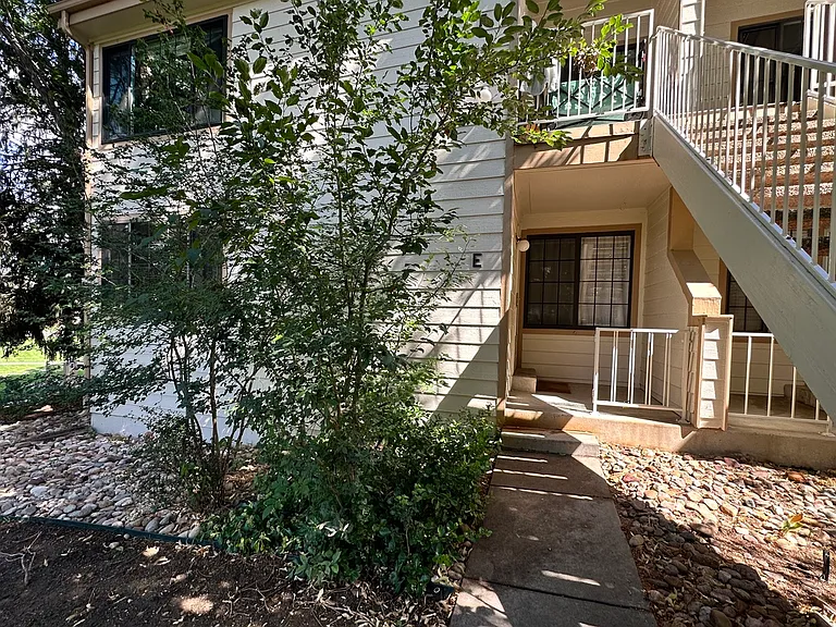 4831 White Rock Cir #E — Photo 7