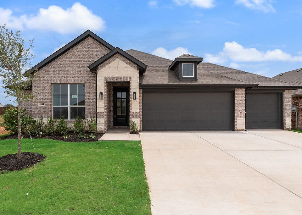 1st image of 284 Coronado Ct