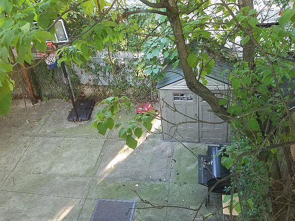 2nd image of 669 Ashford St #2