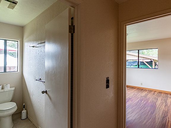 4th image of 99-7720 Kalehua Pl