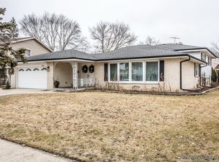 1301 Parkside Dr, Park Ridge, IL 60068