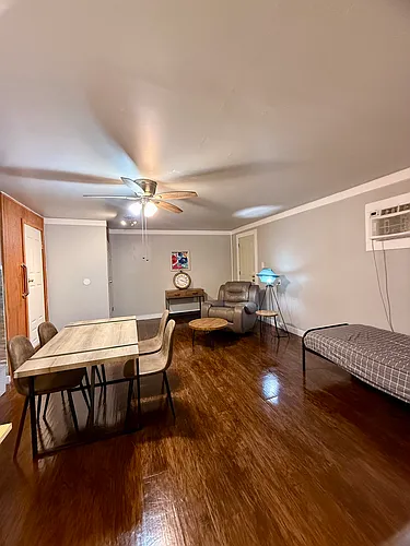 810 Haggin St #810 Photo 1