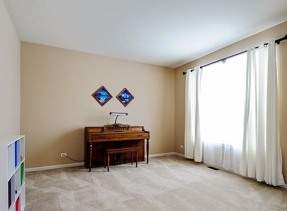 2nd image of 13007 Meadow Ln