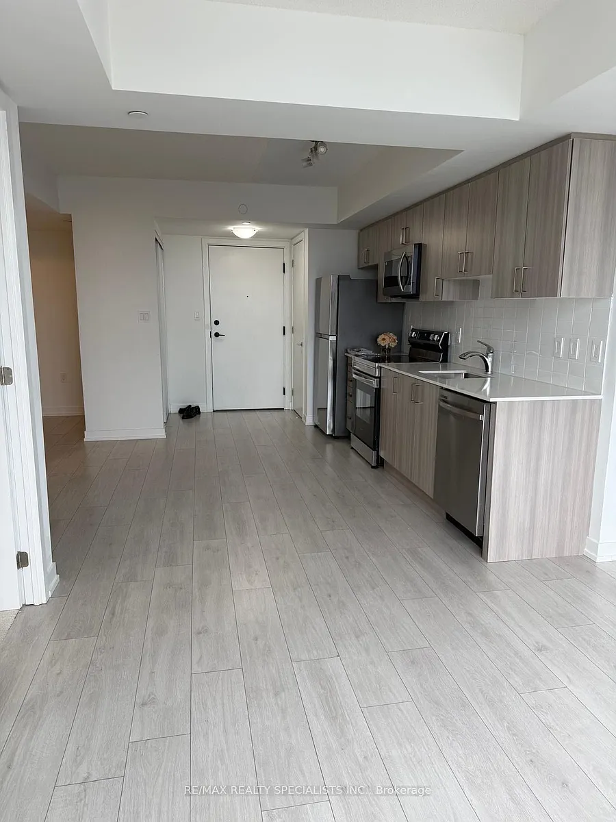 Building Photo - 556 Marlee Ave #814