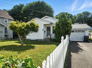11 Lake St, Highland Falls, NY 10928