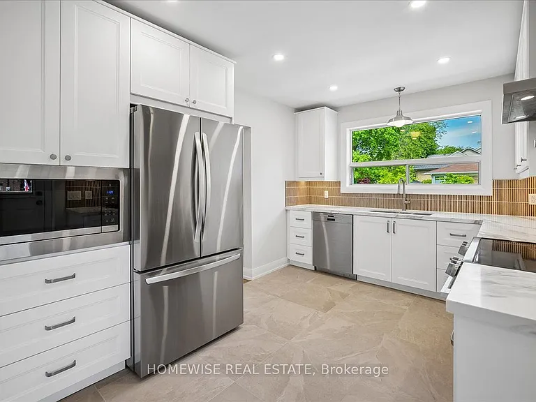 2182 Courtland Dr — Photo 24