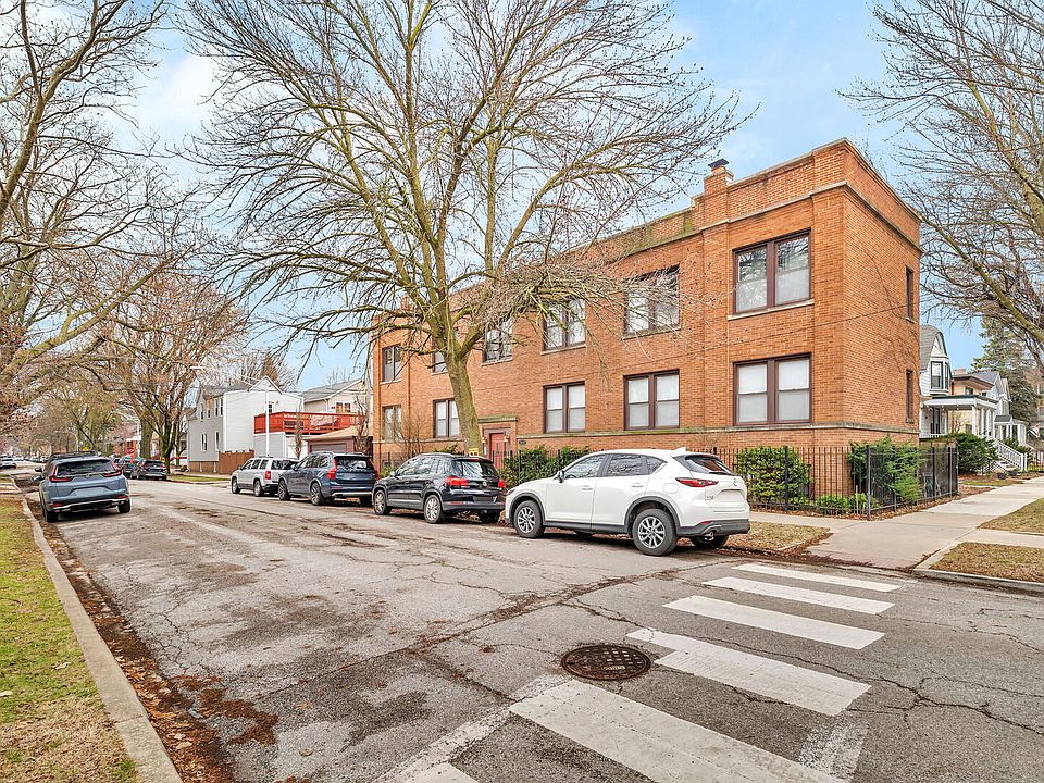 1st image of 5014 N Oakley Ave #G