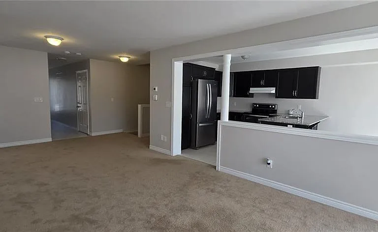 33 Freer Dr — Photo 8