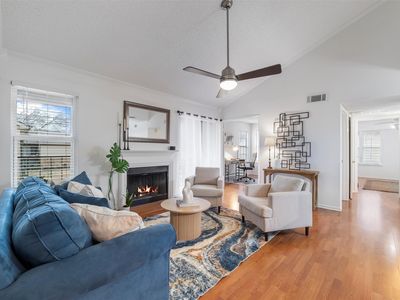 5300 Keller Springs Rd APT 2092, Dallas, TX, 75248