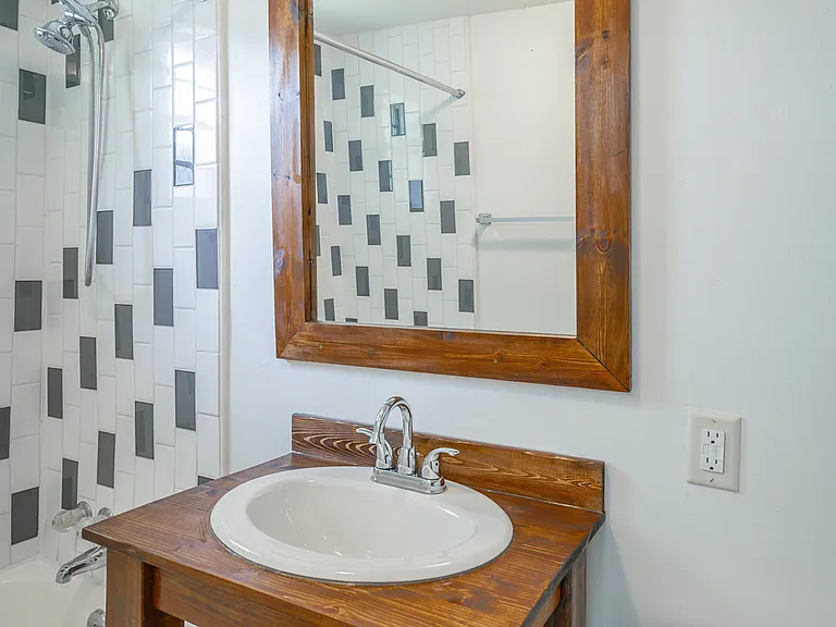 1805 S Lyerly St #1803 — Photo 25
