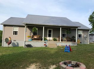 2076 Old Wolf River Rd, Jamestown, TN 38556