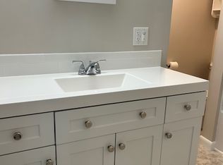 225 Ironstone Ridge Rd #C, Lancaster, PA 17603