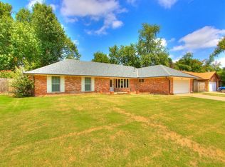 4011 Briarcrest Dr, Norman, OK 73072