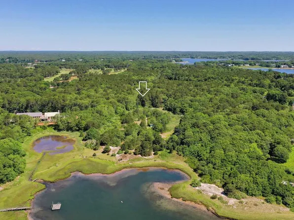 30 Indian Trail, Osterville, MA 02655