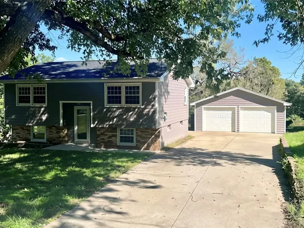 4295 NW 11th St, Des Moines, IA 50313