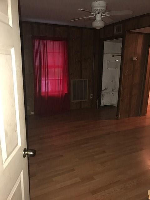 1st image of 313 NE 31st St