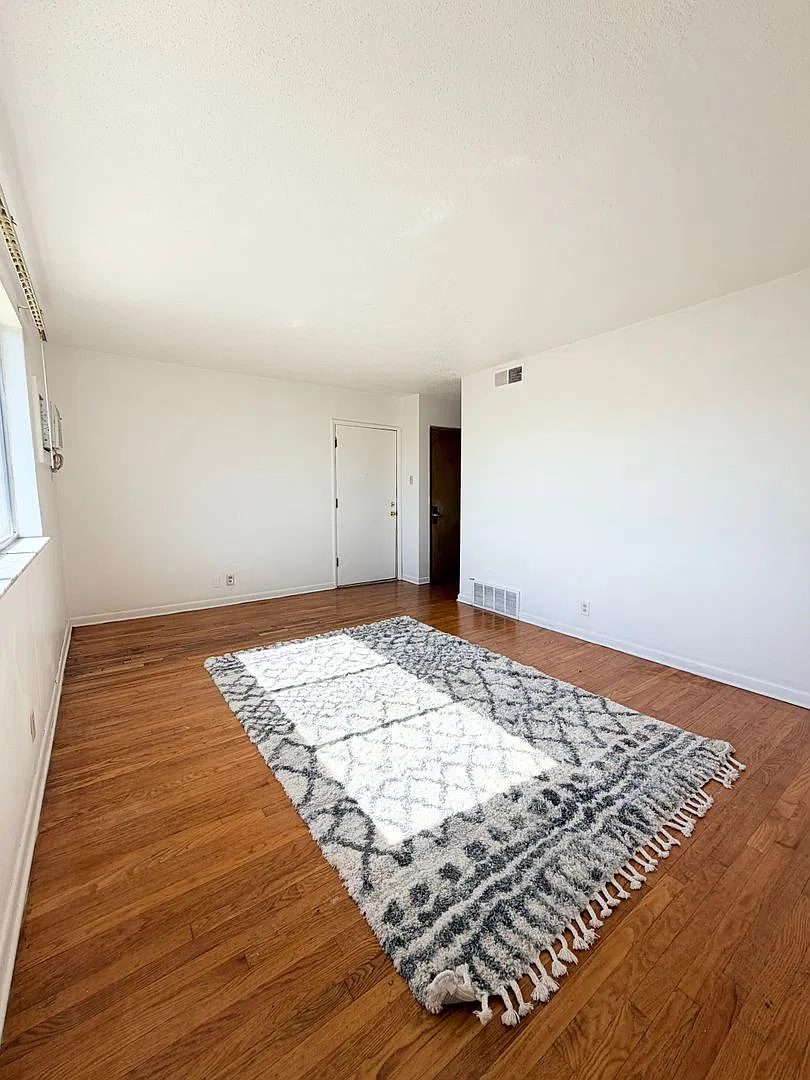 9234 Sundown Dr - Sundown Apartments — Photo 4